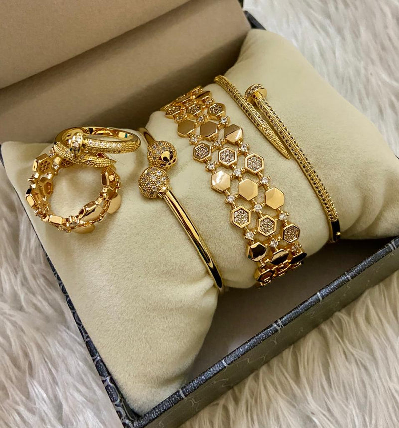 Pack Of 3 Bracelets Model 2-03